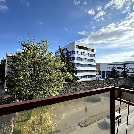 Simcity I Square W Balcony 24 7 Self Check-in 1 Min Walk To Europa Shopping Mall Apartment Zvolen