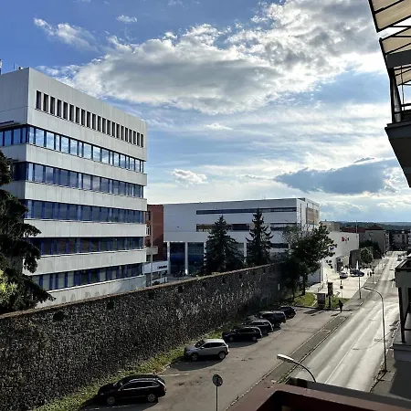 Simcity I Square W Balcony 24 7 Self Check-in 1 Min Walk To Europa Shopping Mall Lejlighed