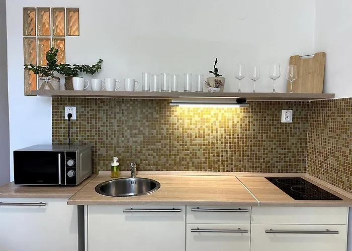 Apartment Simcity I Square W Balcony 24 7 Self Check-in 1 Min Walk To Europa Shopping Mall Zvolen